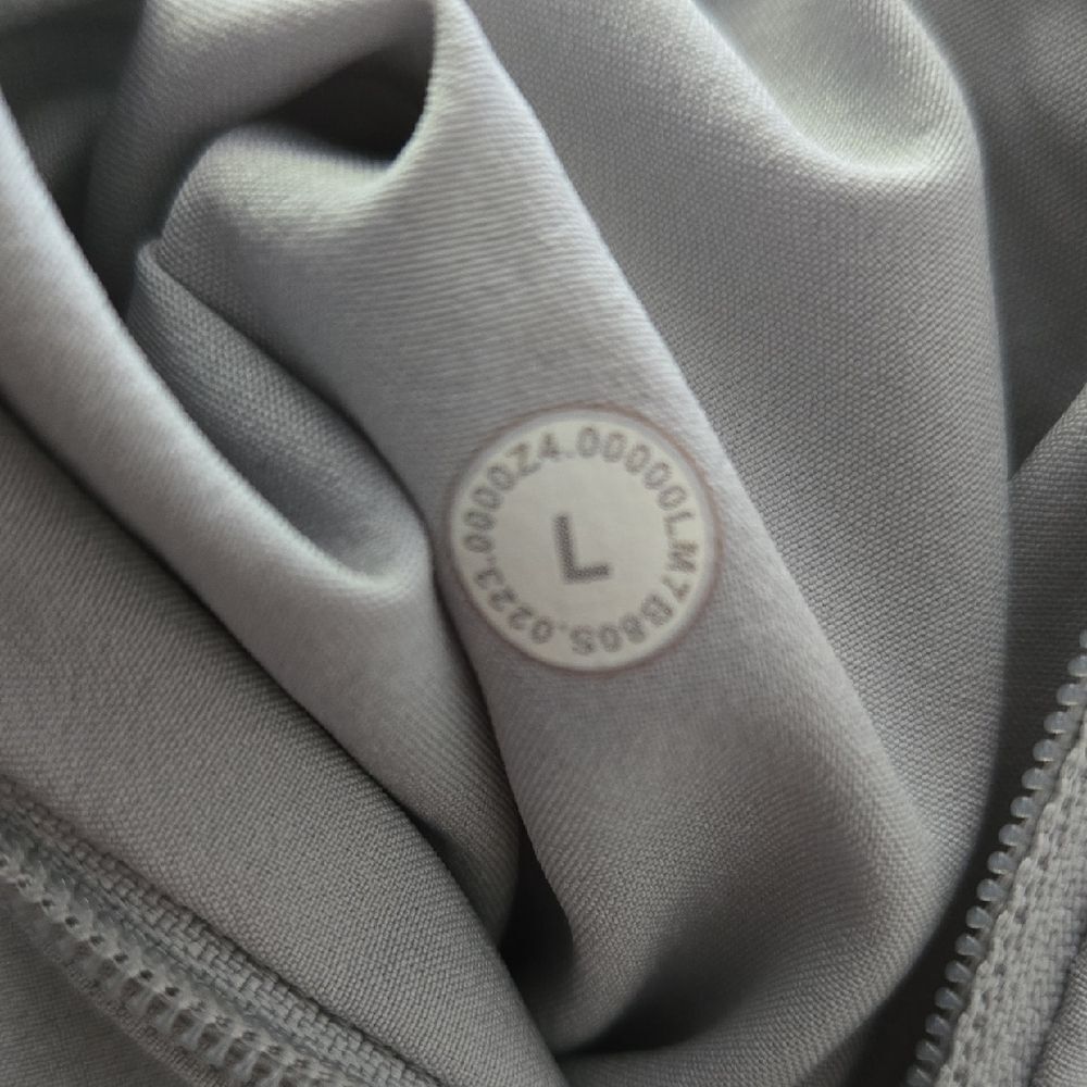 Men's lululemon Gray Shorts - Picture 9 of 9